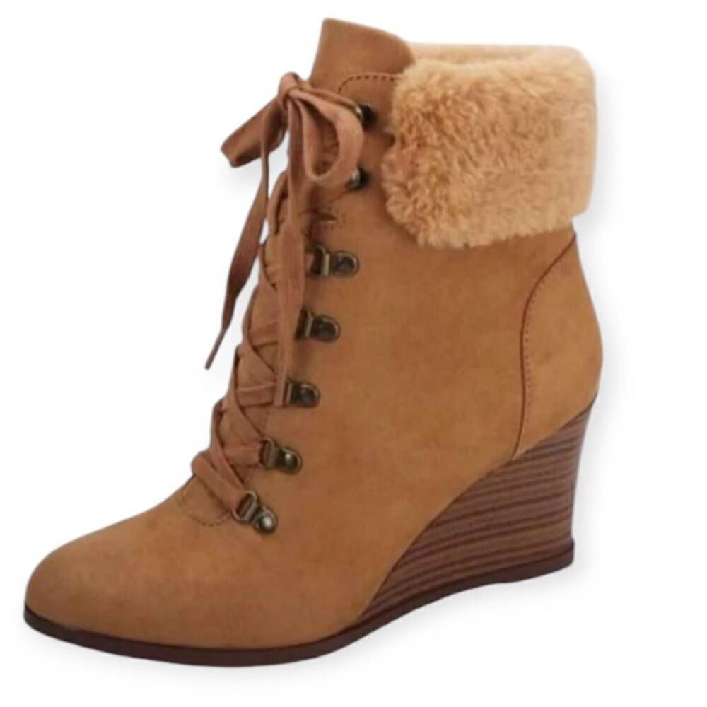 BAMBOO FAUX FUR WEDGE BOOTIES SZ.8 EUC.